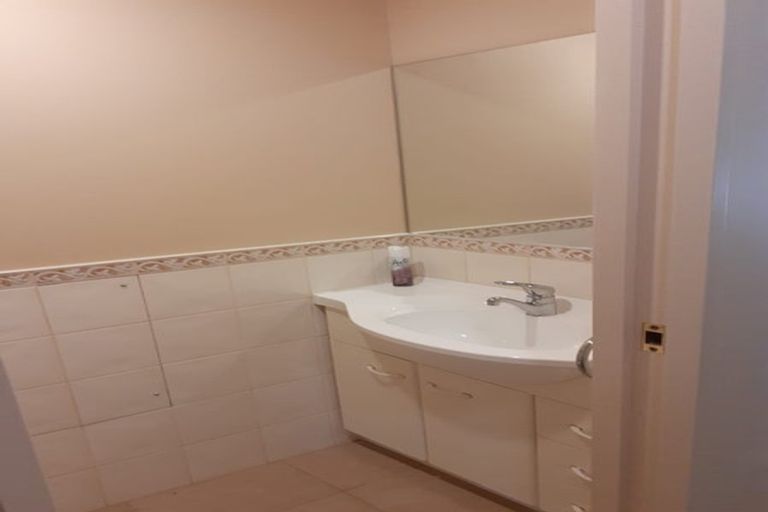 Photo of property in 76 Glenstrae Road, Redcliffs, Christchurch, 8081