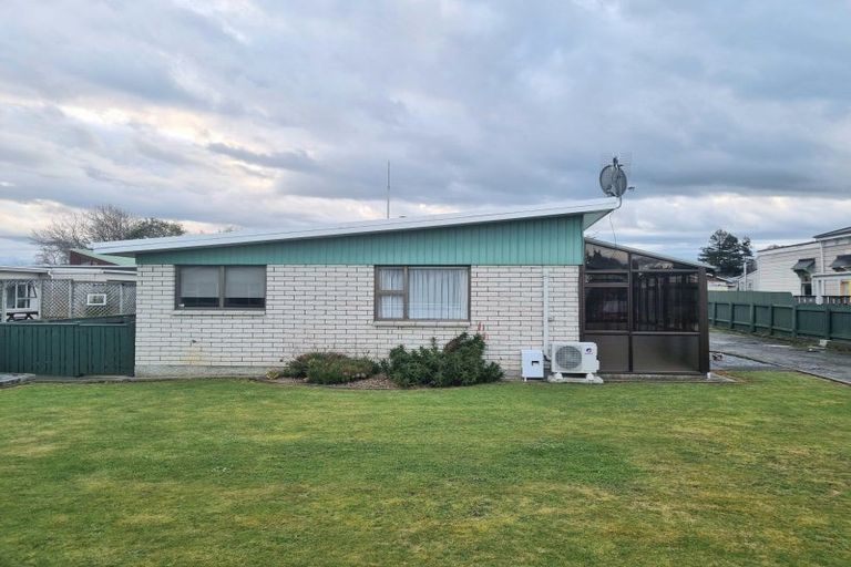 Photo of property in 1/10 Oxford Street, Marton, 4710