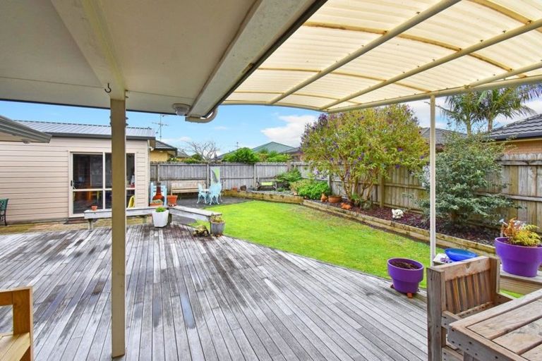 Photo of property in 9 Dan Bryant Place, Pukekohe, 2120