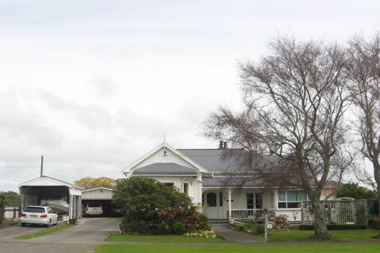 Photo of property in 13 Mouatt Street, Waitara, 4320