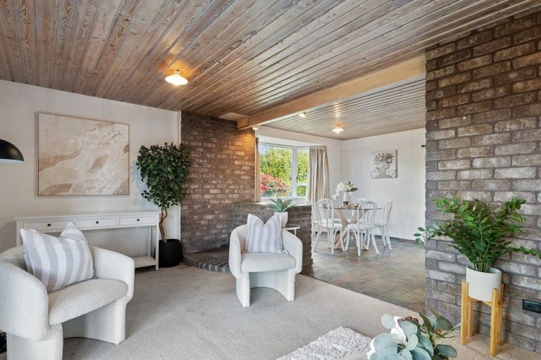 Photo of property in 2 Judith Place, Owhata, Rotorua, 3010