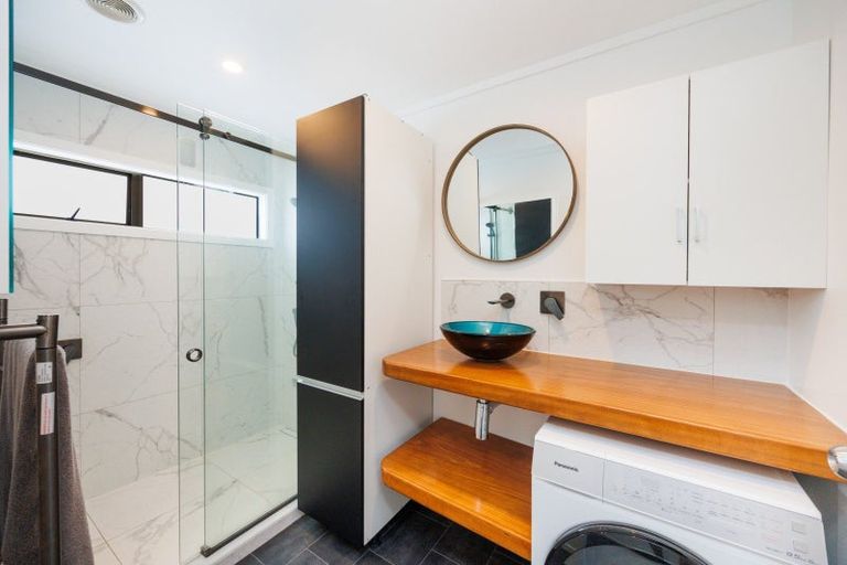 Photo of property in 9 Denver Place, Milson, Palmerston North, 4414