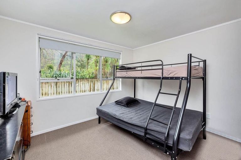 Photo of property in 27 Camphora Place, Ranui, Auckland, 0612