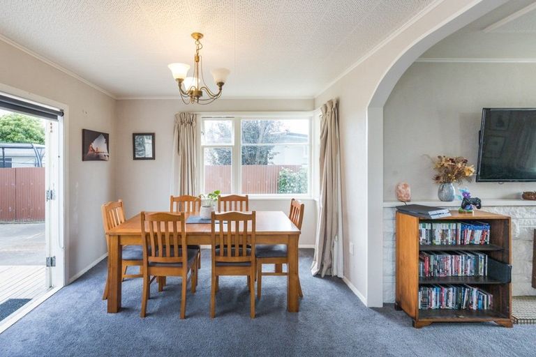 Photo of property in 93 Buick Crescent, Awapuni, Palmerston North, 4412