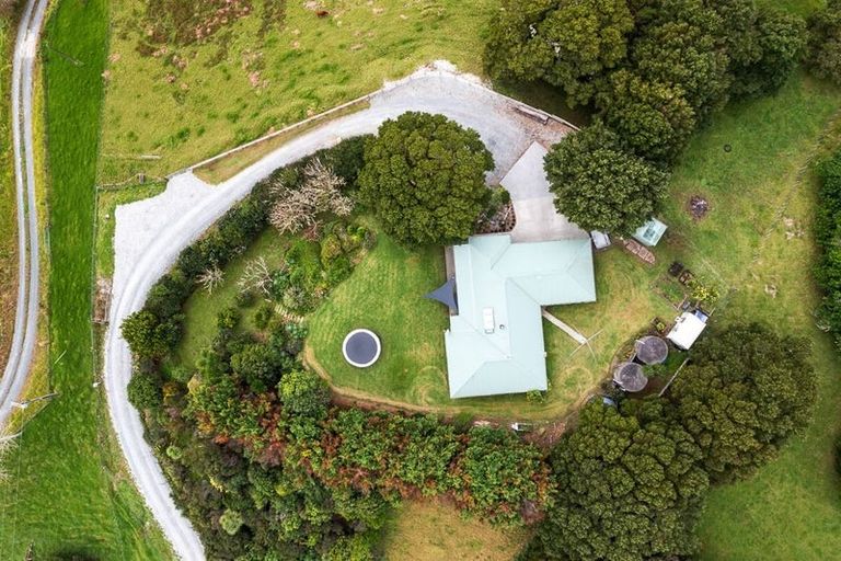 Photo of property in 5352 Kaipara Coast Highway, Wellsford, 0972