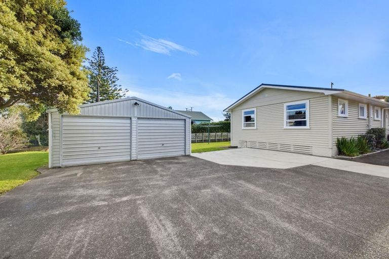 Photo of property in 71 Ngamotu Road, Spotswood, New Plymouth, 4310