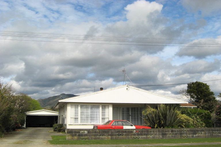 Photo of property in 24 Grand Street, Shannon, 4821