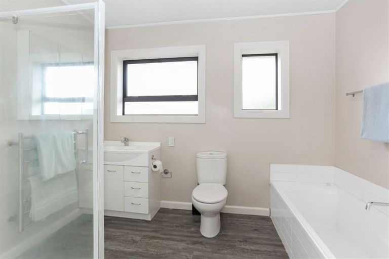 Photo of property in 8 Fitzroy Place, Bishopdale, Christchurch, 8053