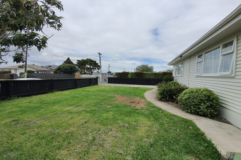 Photo of property in 1/148 Old Wairoa Road, Papakura, 2110