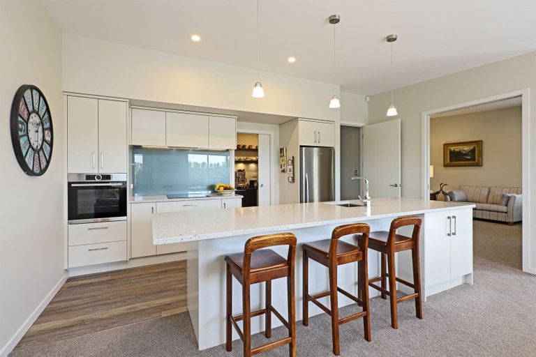 Photo of property in 16 Wanaka Place, Poraiti, Napier, 4112