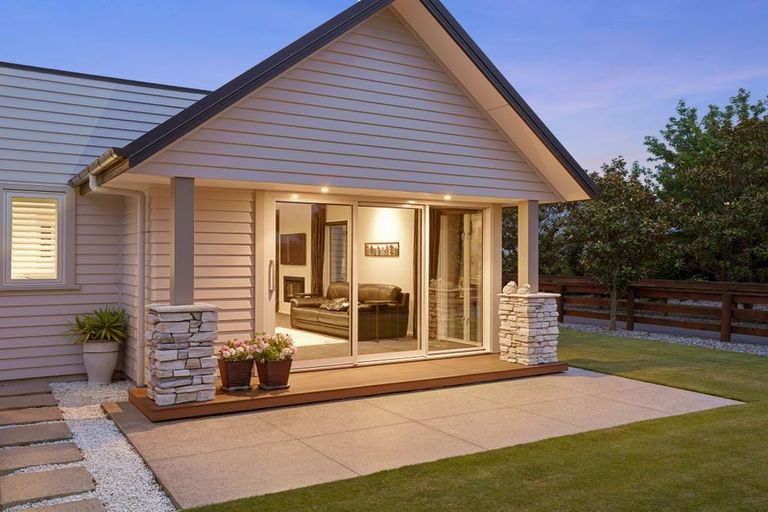 Photo of property in 97d Englefield Road, Northwood, Christchurch, 8051