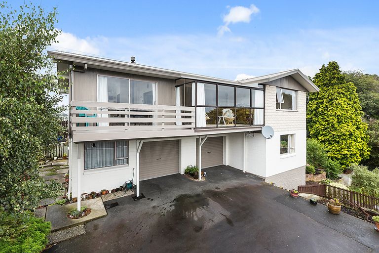 Photo of property in 20 Glendevon Place, Vauxhall, Dunedin, 9013