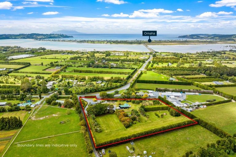 Photo of property in 244 Omaha Flats Road, Tawharanui Peninsula, Warkworth, 0986