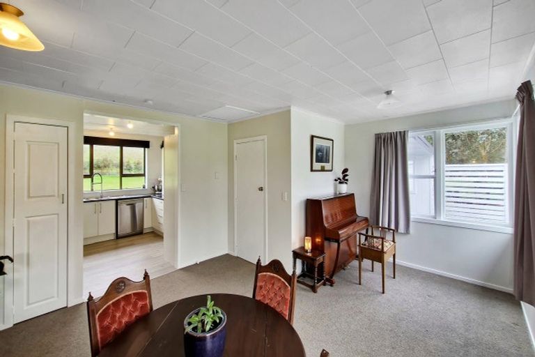 Photo of property in 125a Hickford Road, Foxton, 4893