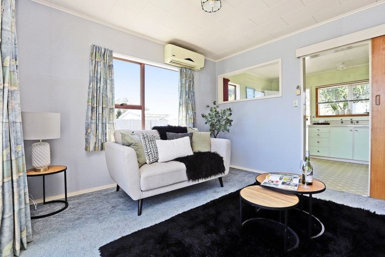 Photo of property in 27 York Avenue, Tamatea, Napier, 4112