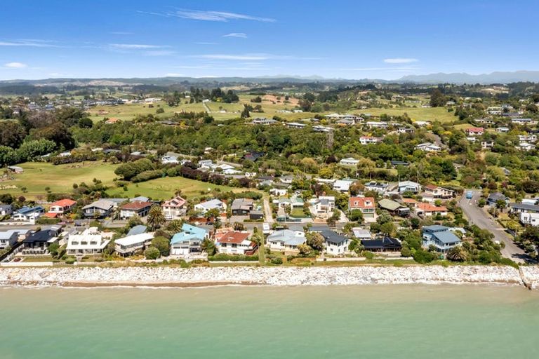 Photo of property in 10 Broadsea Avenue, Ruby Bay, Mapua, 7005