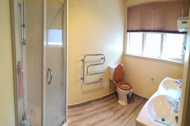 Photo of property in 38 Kendal Avenue, Burnside, Christchurch, 8053