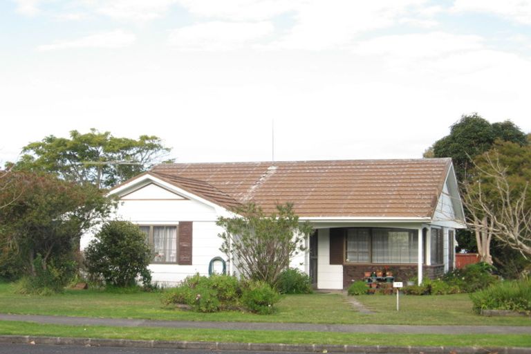 Photo of property in 46 Carnoustie Drive, Wattle Downs, Auckland, 2103