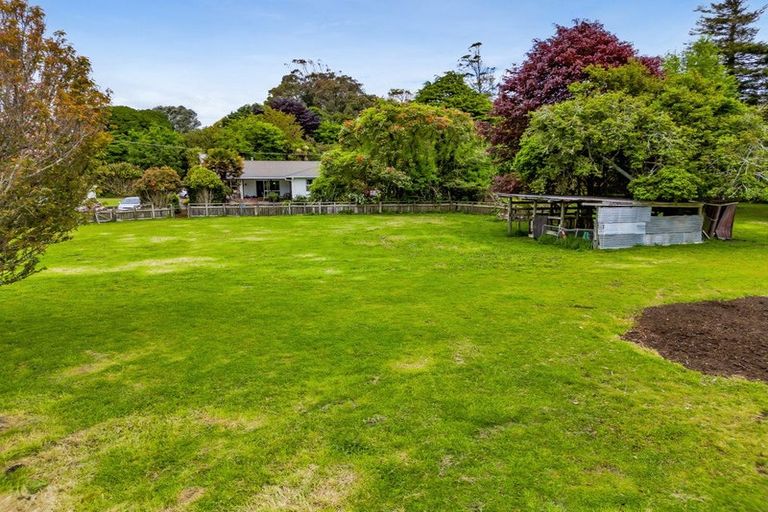 Photo of property in 116 Paraite Road, Paraite, New Plymouth, 4373
