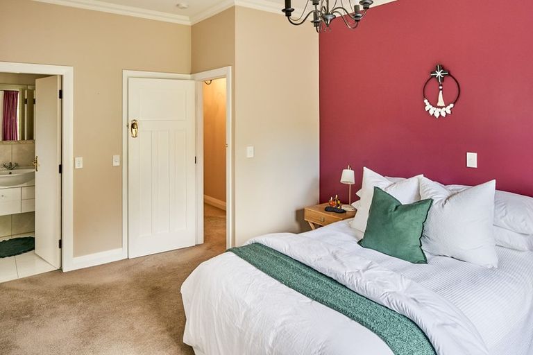 Photo of property in 172 Knights Road, Hutt Central, Lower Hutt, 5011