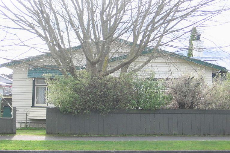 Photo of property in 51 Knowles Street, Terrace End, Palmerston North, 4410