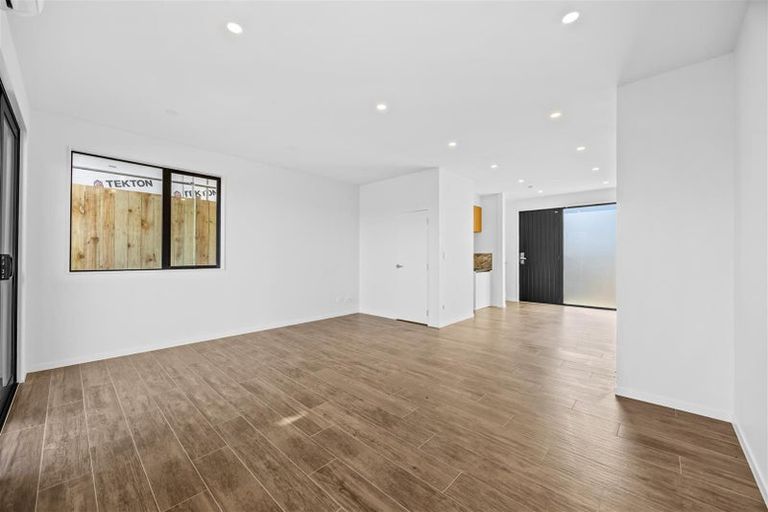 Photo of property in 164 Kerepi Street, Westgate, 0814