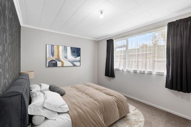 Photo of property in 4 Kohe Place, Inglewood, 4330