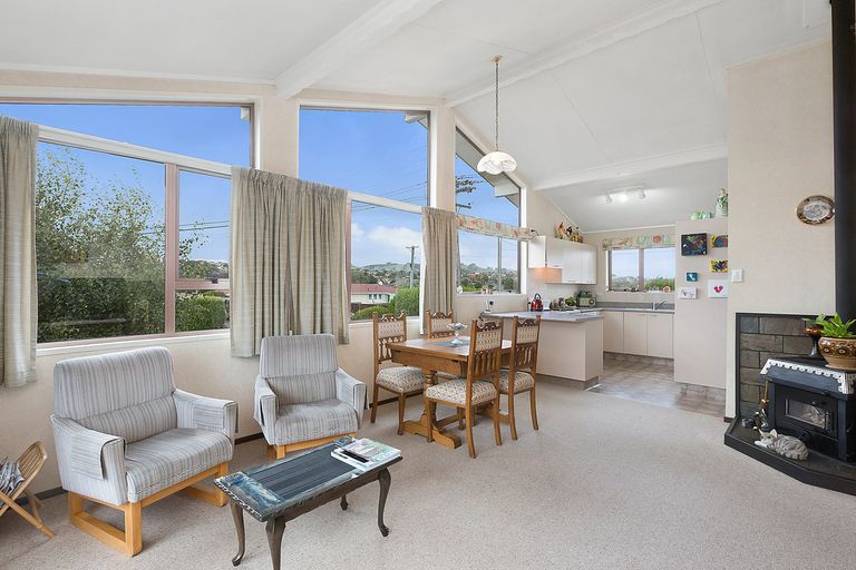 Photo of property in 20 Glendevon Place, Vauxhall, Dunedin, 9013