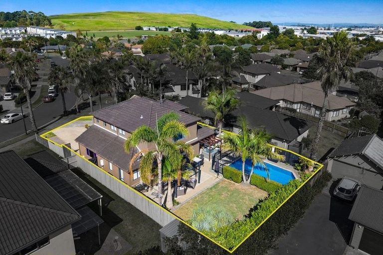 Photo of property in 62 Matarangi Road, East Tamaki, Auckland, 2013