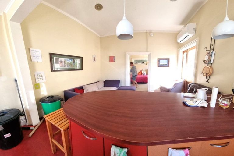 Photo of property in 18 Macdonald Crescent, Te Aro, Wellington, 6011