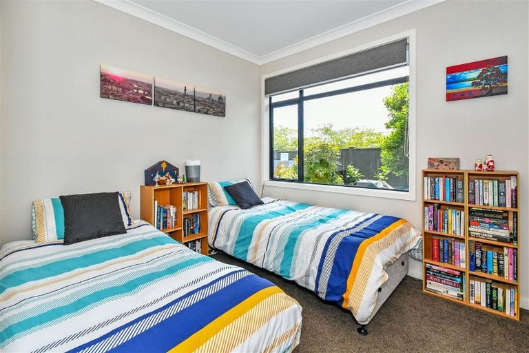 Photo of property in 9 Vigour Lane, Papakura, 2110