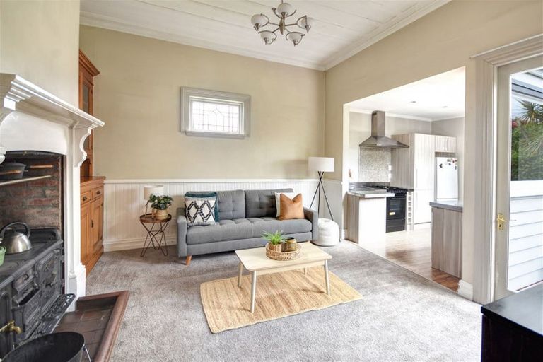 Photo of property in 22 De Carle Street, Saint Kilda, Dunedin, 9012