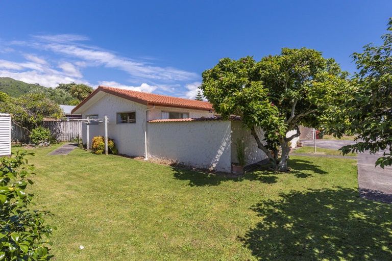 Photo of property in 29a Sylvan Avenue, Waikanae, 5036