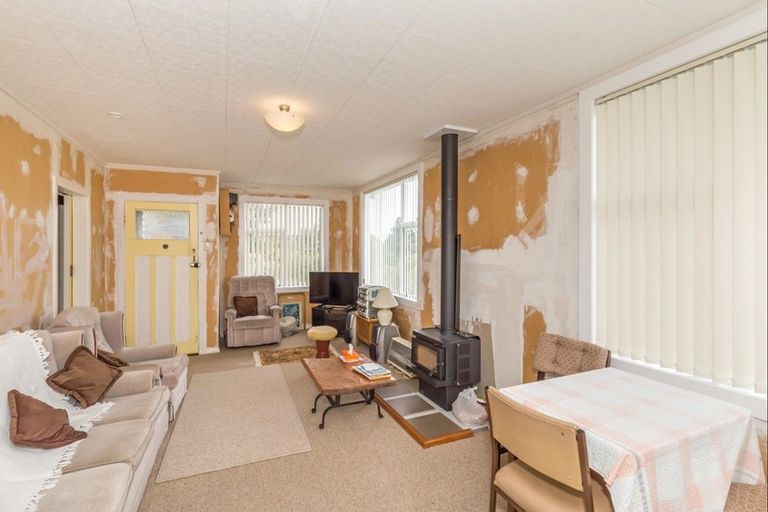 Photo of property in 636 Waitarere Beach Road, Waitarere Beach, Levin, 5510