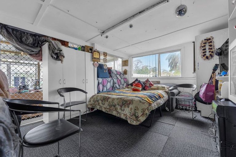 Photo of property in 31 Redwood Drive, Massey, Auckland, 0614