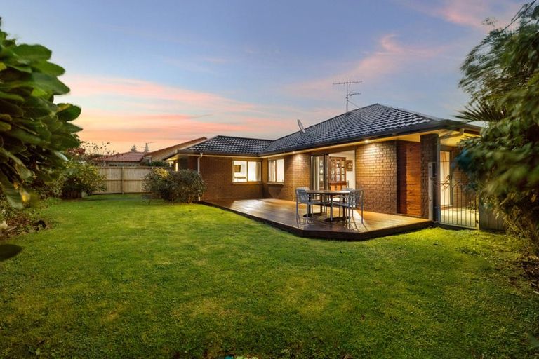 Photo of property in 24 Cloverlea Place, Pukekohe, 2120