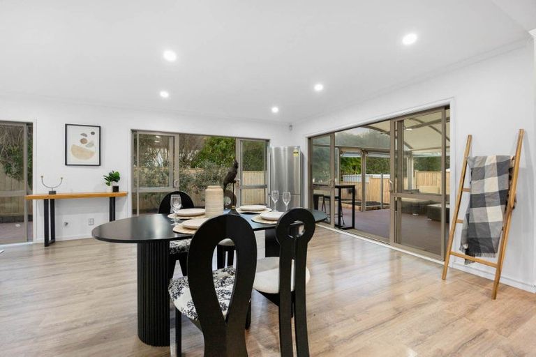 Photo of property in 124 Kyle Road, Greenhithe, Auckland, 0632