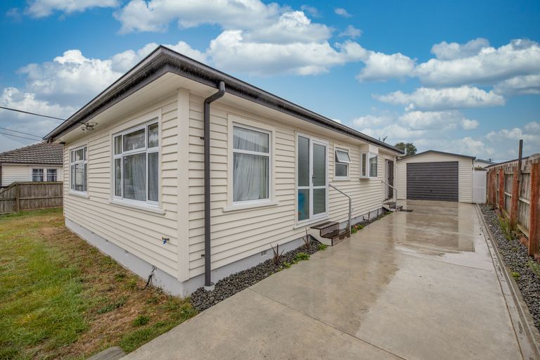 Photo of property in 127 Marlow Road, Aranui, Christchurch, 8061