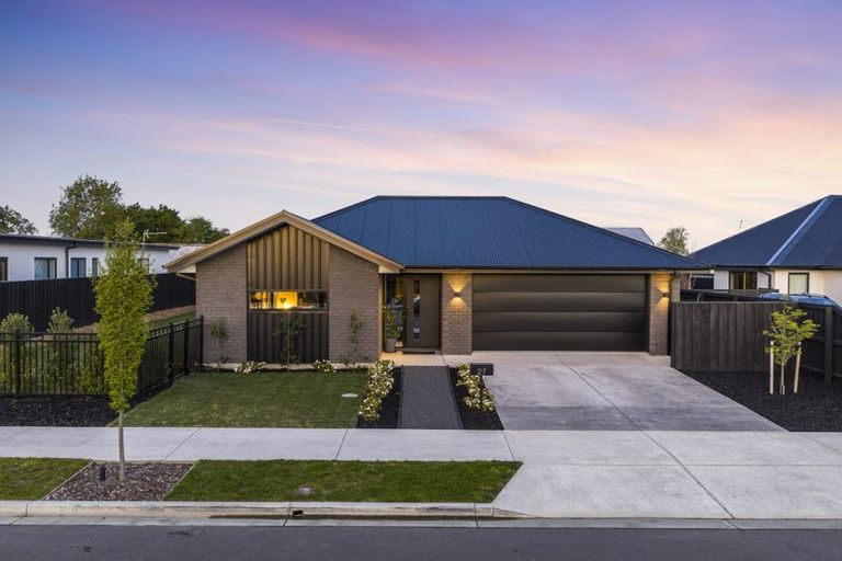 Photo of property in 27 Lusk Street, Rangiora, 7400