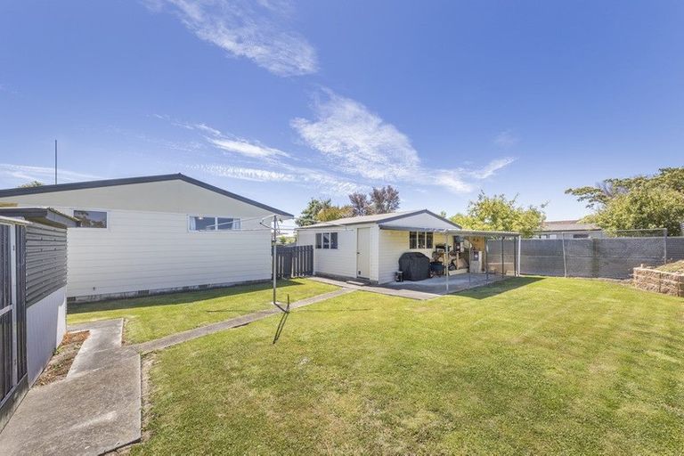 Photo of property in 129 Apollo Parade, Milson, Palmerston North, 4414