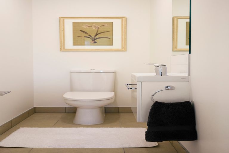 Photo of property in 1/100 Edinburgh Street, Pukekohe, 2120