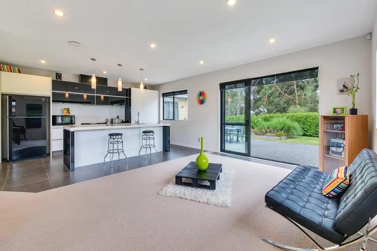 Photo of property in 69 Parkhaven Drive, Rosehill, Papakura, 2113