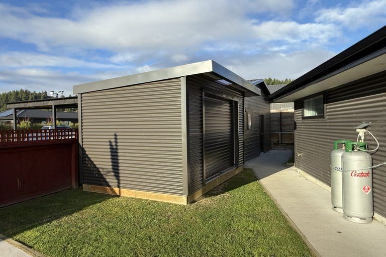 Photo of property in Luggate Park, 6 Cooper Crescent, Luggate, Cromwell, 9383