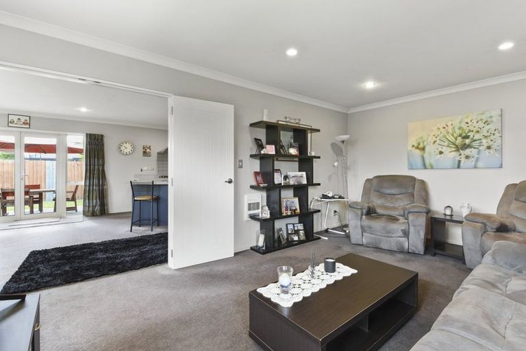 Photo of property in 98 Charles Street, Rangiora, 7400