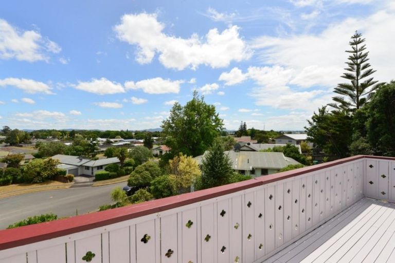 Photo of property in 30 Pohutukawa Drive, Pukete, Hamilton, 3200