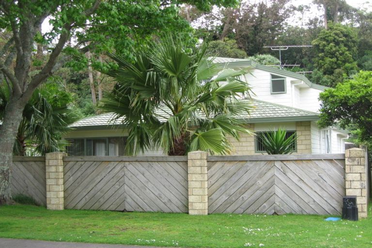 Photo of property in 64a The Circle, Manly, Whangaparaoa, 0930