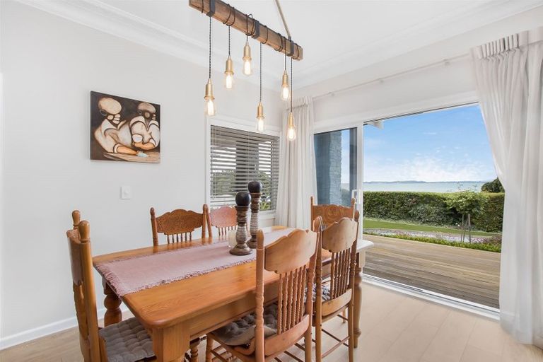 Photo of property in 172 Mellons Bay Road, Mellons Bay, Auckland, 2014