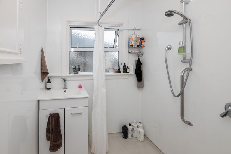 Photo of property in 127 Marlow Road, Aranui, Christchurch, 8061