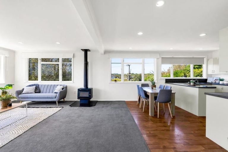 Photo of property in 1 Fairfax Terrace, Frankleigh Park, New Plymouth, 4310