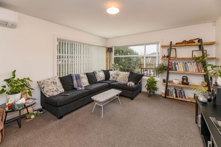 Photo of property in 127 Marlow Road, Aranui, Christchurch, 8061